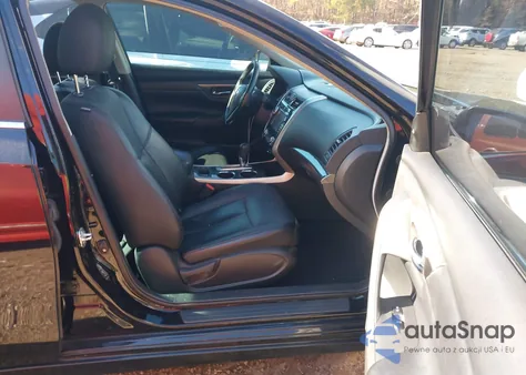 2013 Nissan Altima 2.5 z USA, uszkodzony, nr VIN 1N4AL3AP7DN464734